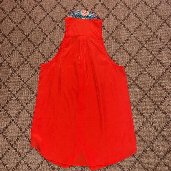 Marabelle sleeveless button down NWOT S - Picture 3 of 4